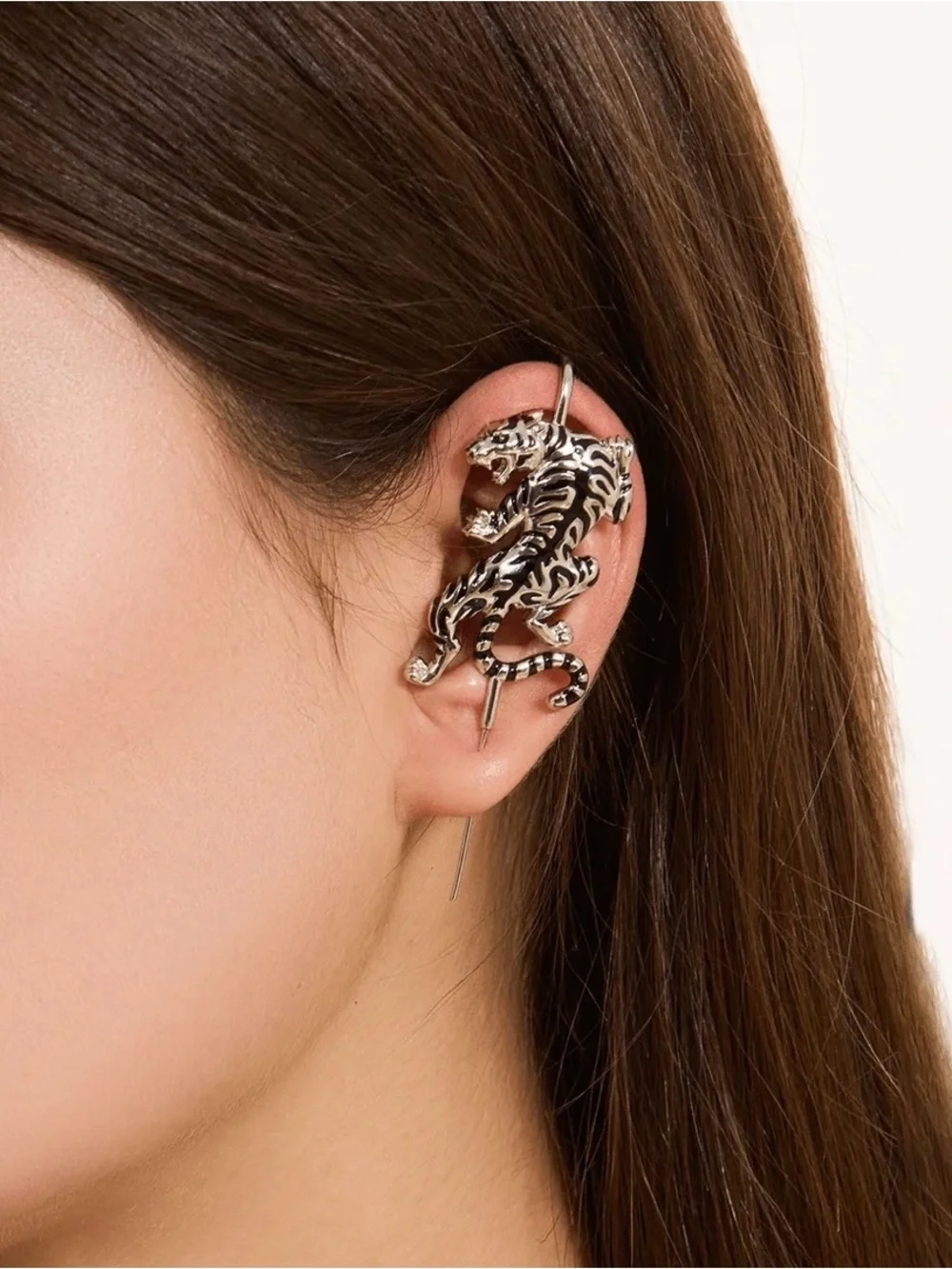 Silver Tiger Drop Earring in Silver Finish 0170